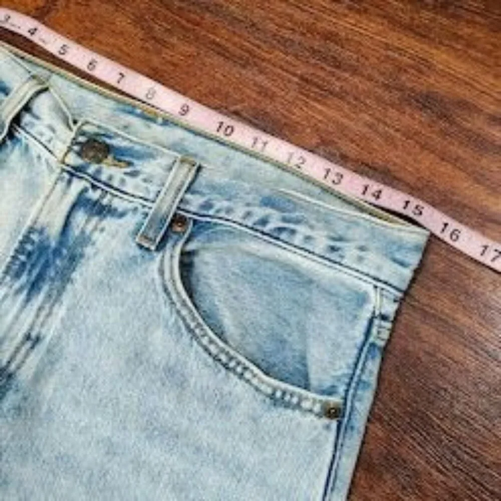 Levis Premium Light Wash Cropped Straight-Leg Jeans 27 - Picture 11 of 12